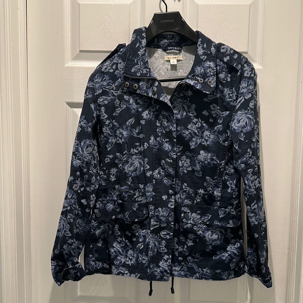 Blue floral Jacket Size L